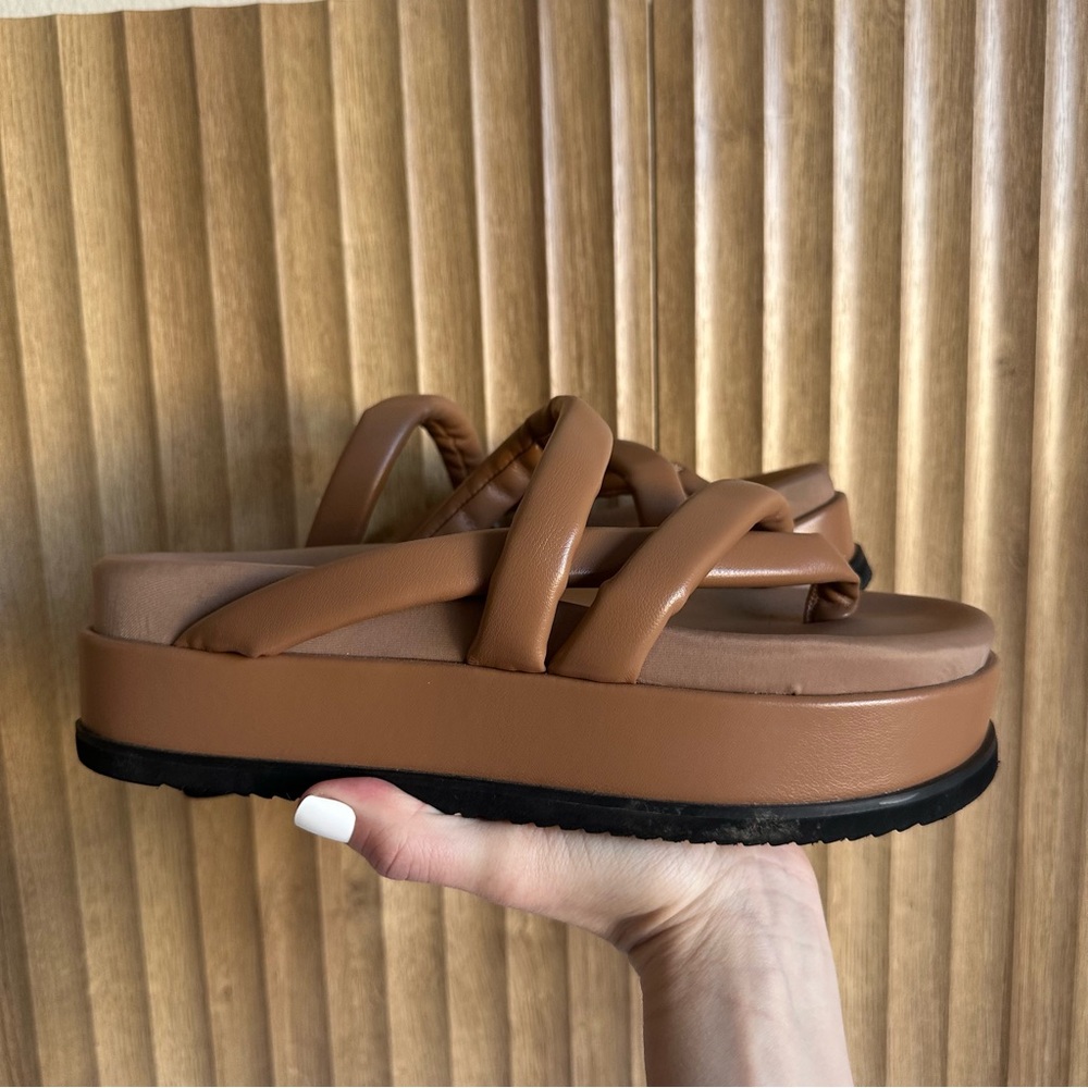 ROAM Asymmetrical Stack Platform Strappy Sandals - Picture 2 of 8